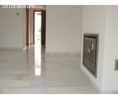 Casa de Pueblo en Venta en Estepona, Málaga