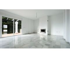 Casa de Pueblo en Venta en Estepona, Málaga