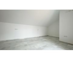 Casa de Pueblo en Venta en Estepona, Málaga