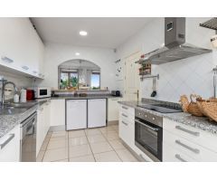 Casa de Pueblo en Venta en Estepona, Málaga