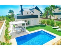 Chalet en Venta en Polop de la Marina, Alicante