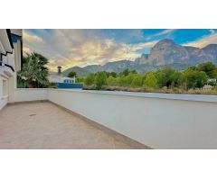 Chalet en Venta en Polop de la Marina, Alicante