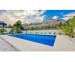Chalet en Venta en Polop de la Marina, Alicante