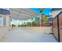 Chalet en Venta en Polop de la Marina, Alicante