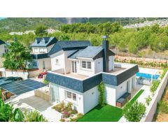 Chalet en Venta en Polop de la Marina, Alicante