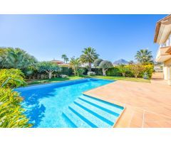 Chalet en Venta en Alfaz del Pí / LAlfàs Del Pi, Alicante