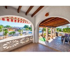 Chalet en Venta en Alfaz del Pí / LAlfàs Del Pi, Alicante