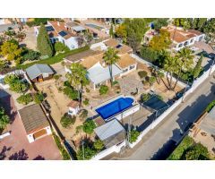Chalet en Venta en Alfaz del Pí / LAlfàs Del Pi, Alicante