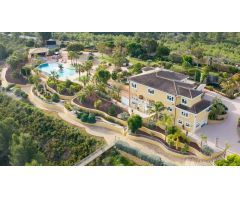 Chalet en Venta en la Nucia, Alicante