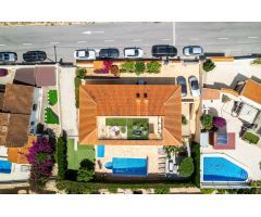 Chalet en Venta en Alfaz del Pí / LAlfàs Del Pi, Alicante