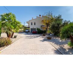 Chalet en Venta en la Nucia, Alicante