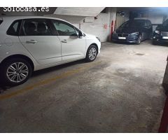 Garaje con capacidad para coche grande