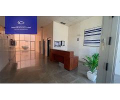 Se vende o alquila local totalmente diafano en Zona Franca