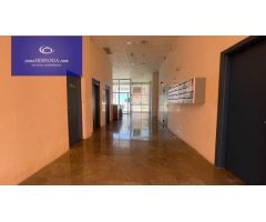 Se vende o alquila local totalmente diafano en Zona Franca