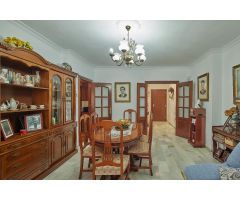 Amplia vivienda zona San Felipe Neri