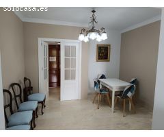 Estupendo piso de 3 habitaciones junto al Ayuntamiento