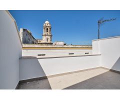 Oportunidad  ático recién rehabitado con ascensor y terraza junto a la Catedral