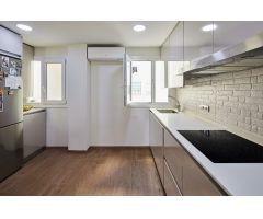 Piso completamente reformado con ascensor.  Diseño, confort y funcionalidad en cada rincón
