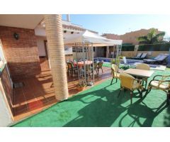 CHALET UNIFAMILIAR PAREADO  VIÑA MALAGA
