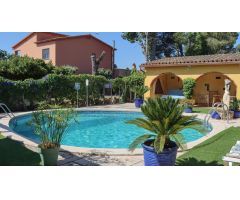 Chalet en Venta en Viladamat, Girona