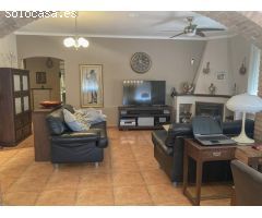 Chalet en Venta en Viladamat, Girona