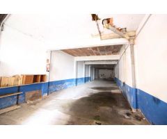 LOCAL PARA NEGOCIO CON ACCESO RODADO EN PASEO MENENDEZ PELAYO EN CASTROURDIALES
