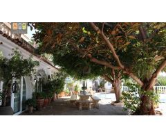 CHALET EN EL PUEBLO DE ALTEA