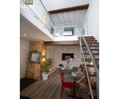 CASA iLHANA A,CASCO ANTIGUO  A 2 ALTURAS CON 3 DORMITORIOS. ALQUILER VACACIONAL JULIO/AGOSTO