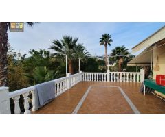 Casa con terreno en Venta en la Nucia, Alicante