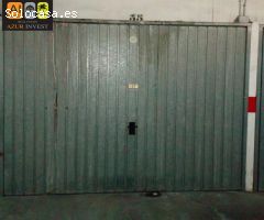 se vende plaza de garaje céntrica y cerca del mar