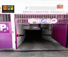 se vende plaza de garaje céntrica y cerca del mar