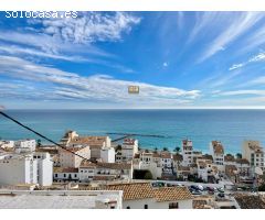 CASA DE PUEBLO EN EL CORAZÓN DEL CASCO ANTIGUO DE ALTEA