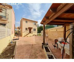 ENCANTADOR CHALET INDEPENDIENTE EN L´ALFAS DEL PI