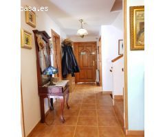 ENCANTADOR CHALET INDEPENDIENTE EN L´ALFAS DEL PI