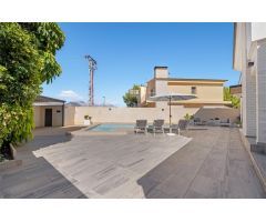 MODERNO CHALET PAREADO EN ALFAS DEL PI