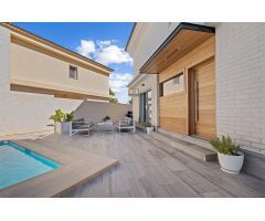 MODERNO CHALET PAREADO EN ALFAS DEL PI