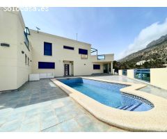 VILLA INDEPENDIENTE CON VISTAS A LA MONTAÑA EN ALTEA HILLS