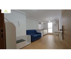 ENTREPLANTA ACONDICIONADA COMO APARTAMENTO EN VENTA ZONA PUERTA DE LA FERIA