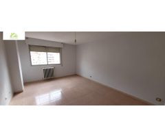 VENTA PISO ZONA PEÑA TREVINCA,4 HABITACIONES,GARAJE Y ASCENSOR