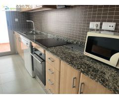 Planta baja gran terraza con piscina comunitaria; lo mejor de un piso y lo mejor de un bunbalow