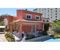 Chalet independiente con Jardín, Piscina y Barbacoa