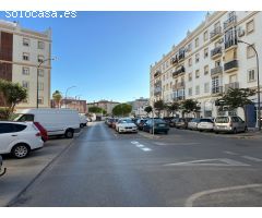Plaza de garaje con trastero