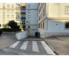 Plaza de garaje con trastero
