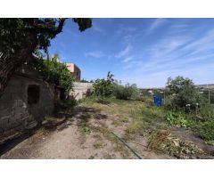 SE VENDE CASA CON PARCELA EN ZONA ABLA