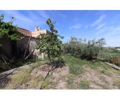 SE VENDE CASA CON PARCELA EN ZONA ABLA