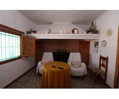 Casa con terreno en Tabernas