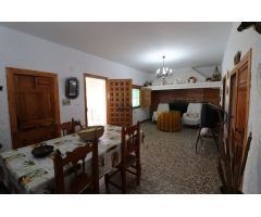 Casa con terreno en Tabernas