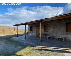SE ALQUILA CASA EN PLENA SIERRA NEVADA ,TEMPORADA CORTA Y LARGA