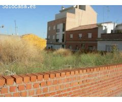 Terreno urbano de 446 m2 en venta en Alameda de la Sagra (Toledo)