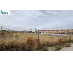 PARCELA URBANA EN RECAS (TOLEDO).